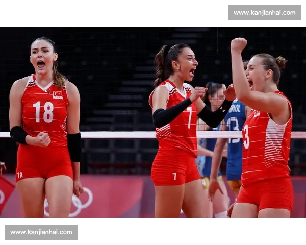 中国队逆袭成功勇夺冠军，女排赛场再创辉煌历史新篇章